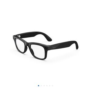 Meta Ray-Ban Black Wayfarer Glasses
STANDARD SIZE FRAMES (41)